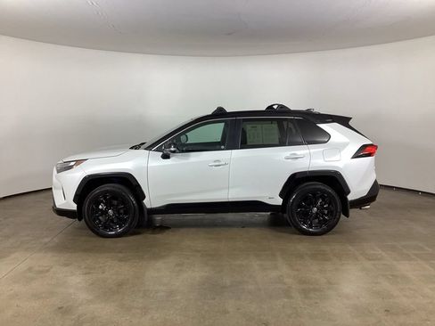 Used 2023 Toyota RAV4 XSE AWD/4WD image 16