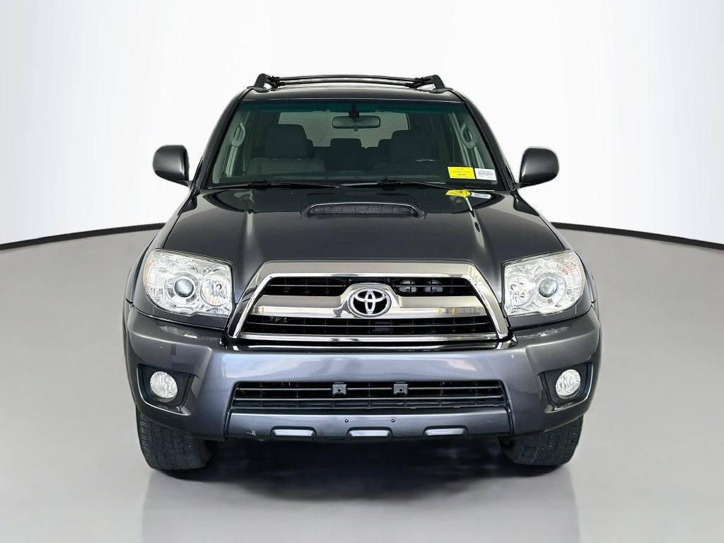 Used 2007 Toyota 4Runner SR5 AWD/4WD image 2