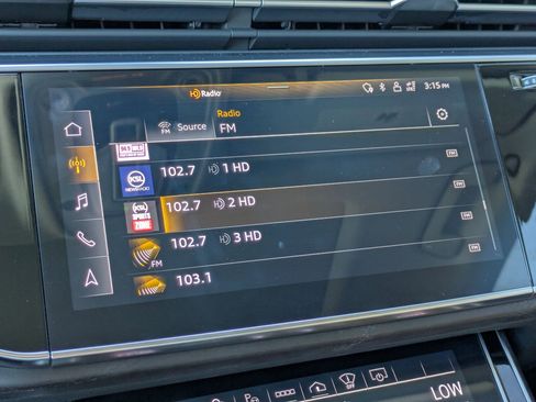 Used 2023 Audi Q8 Prestige w/ Prestige Package image 18