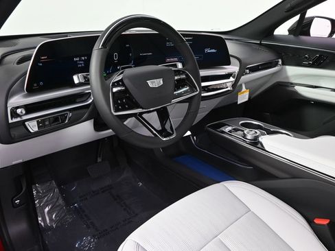 New 2026 Cadillac Lyriq Luxury w/ LPO, Floor Liner Package AWD/4WD image 11