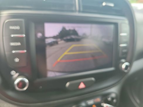 Used 2024 Kia Soul LX w/ Option Group 015 FWD image 27