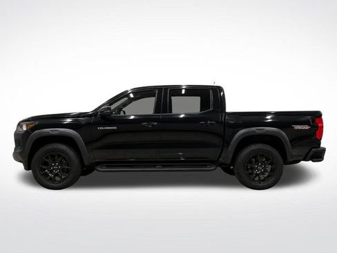 Used 2024 Chevrolet Colorado Trail Boss w/ LPO, Dark Essentials Package AWD/4WD image 5