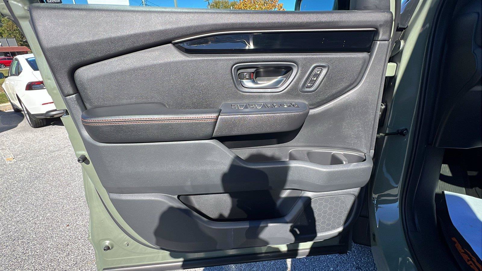 New 2026 Honda Pilot TrailSport image 24