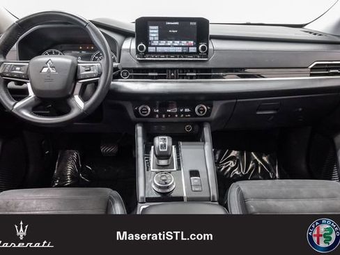 Used 2023 Mitsubishi Outlander SE Black Edition FWD image 21