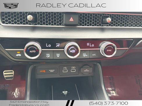 Used 2023 Honda Civic Type R image 9