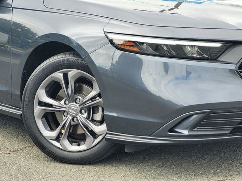 Used 2023 Honda Accord EX image 11