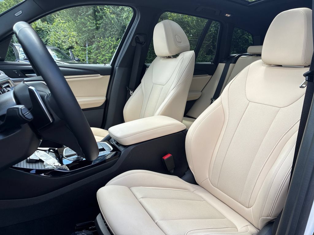 Certified 2024 BMW X3 xDrive30i w/ Premium Package w/ZPA AWD/4WD image 13