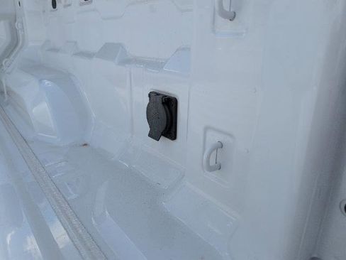 New 2024 GMC Canyon Elevation w/ Convenience Package image 7