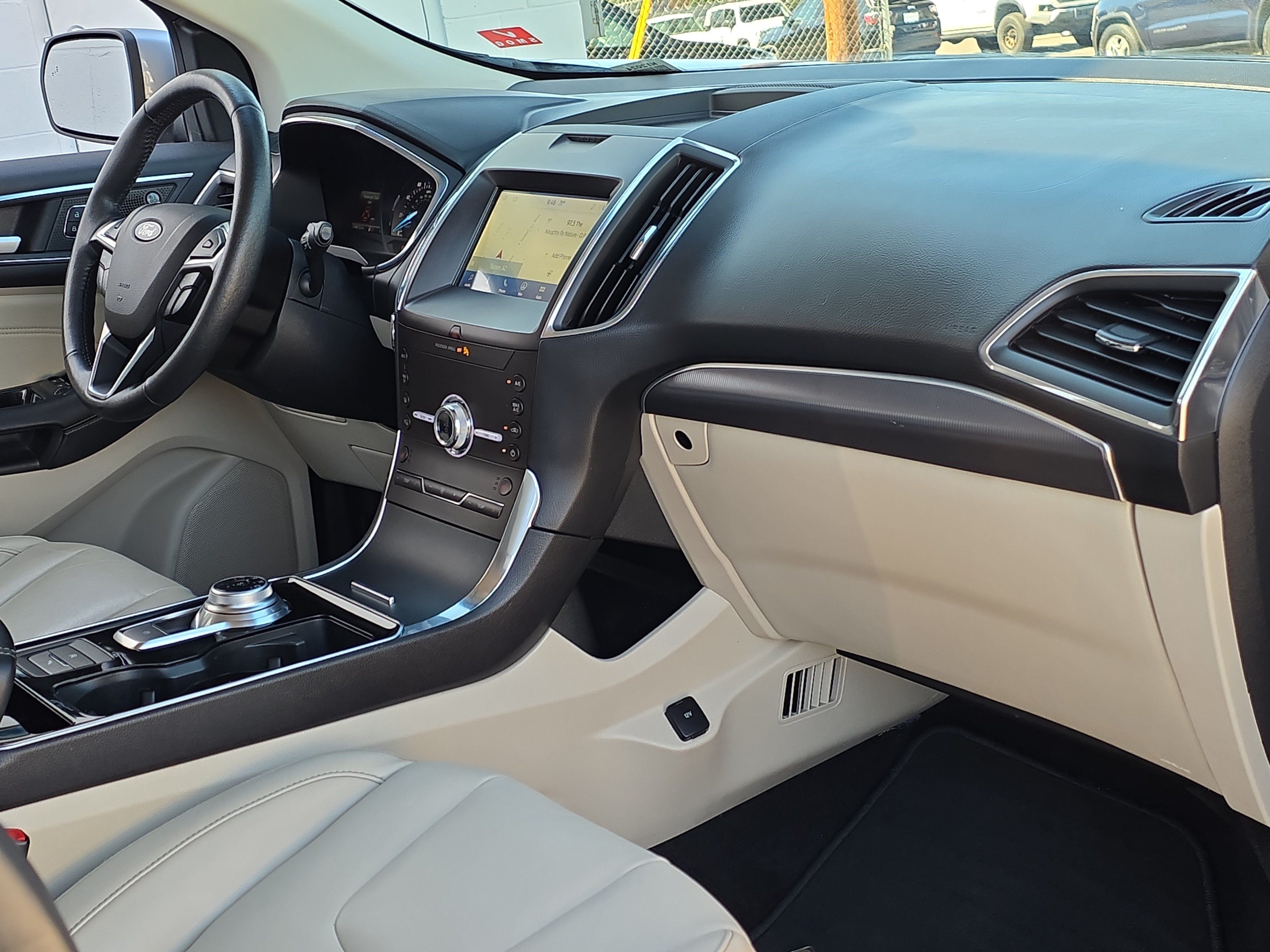 Used 2020 Ford Edge Titanium w/ Cargo Accessory Package AWD/4WD image 33