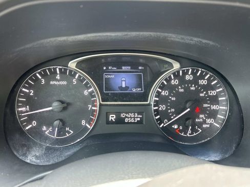 Used 2014 Nissan Pathfinder SV AWD/4WD image 37