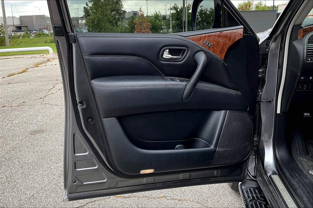 Used 2019 INFINITI QX80 Luxe RWD image 19