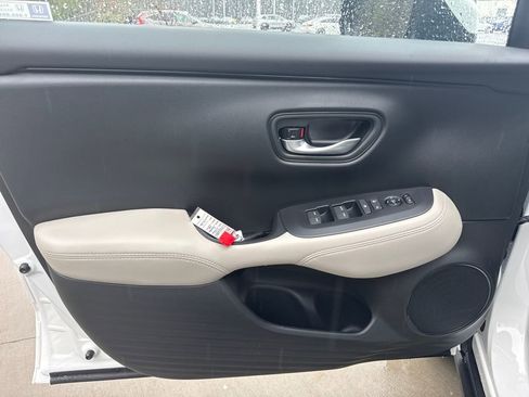 New 2026 Honda HR-V LX image 12