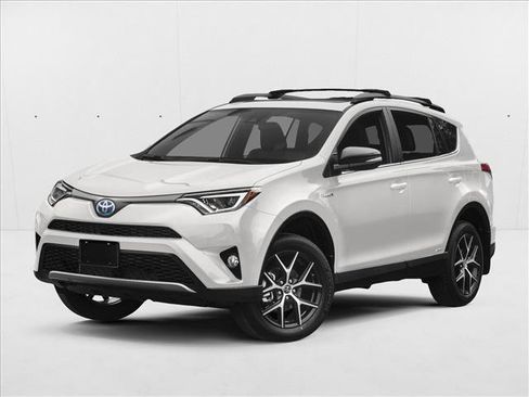 Used 2018 Toyota RAV4 SE image 1