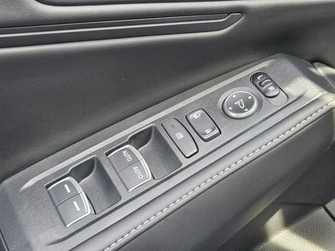 Used 2025 Honda Accord Sport image 28