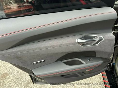 Used 2023 Audi RS e-tron GT image 25