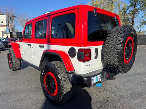 Used 2023 Jeep Wrangler Unlimited w/ Sun & Screen Package image 3