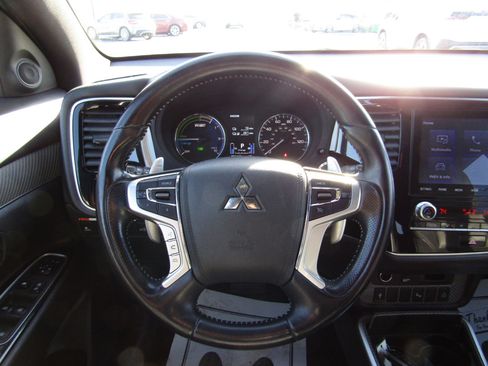 Used 2022 Mitsubishi Outlander SEL image 10