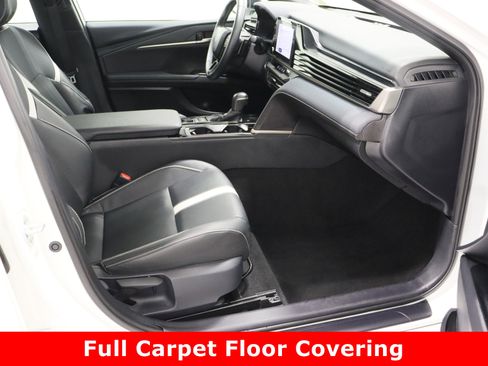 Used 2025 Toyota Camry SE image 37