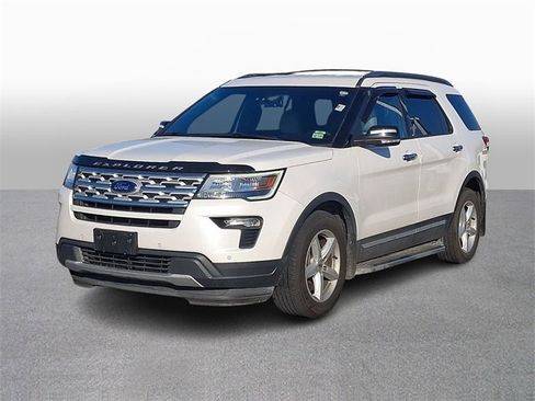 Used 2018 Ford Explorer XLT w/ Equipment Group 202A image 1