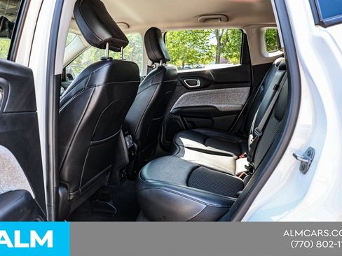 Used 2022 Jeep Compass Latitude w/ Convenience Group AWD/4WD image 18