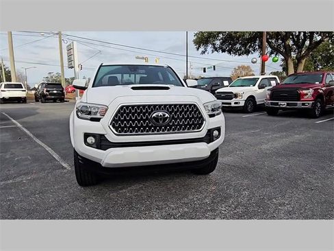 Used 2019 Toyota Tacoma TRD Sport image 21