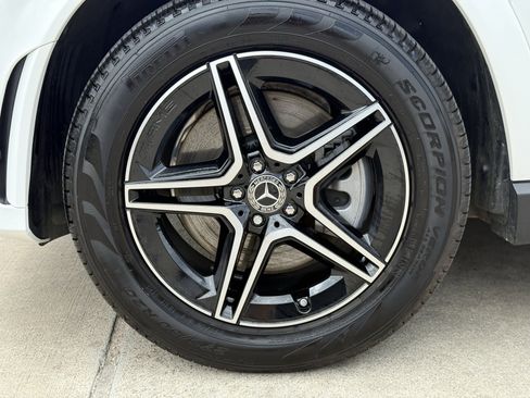 Used 2022 Mercedes-Benz GLE 450 4MATIC image 12