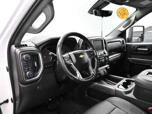 Used 2022 Chevrolet Silverado 2500 LTZ w/ Z71 Chrome Sport Edition image 16