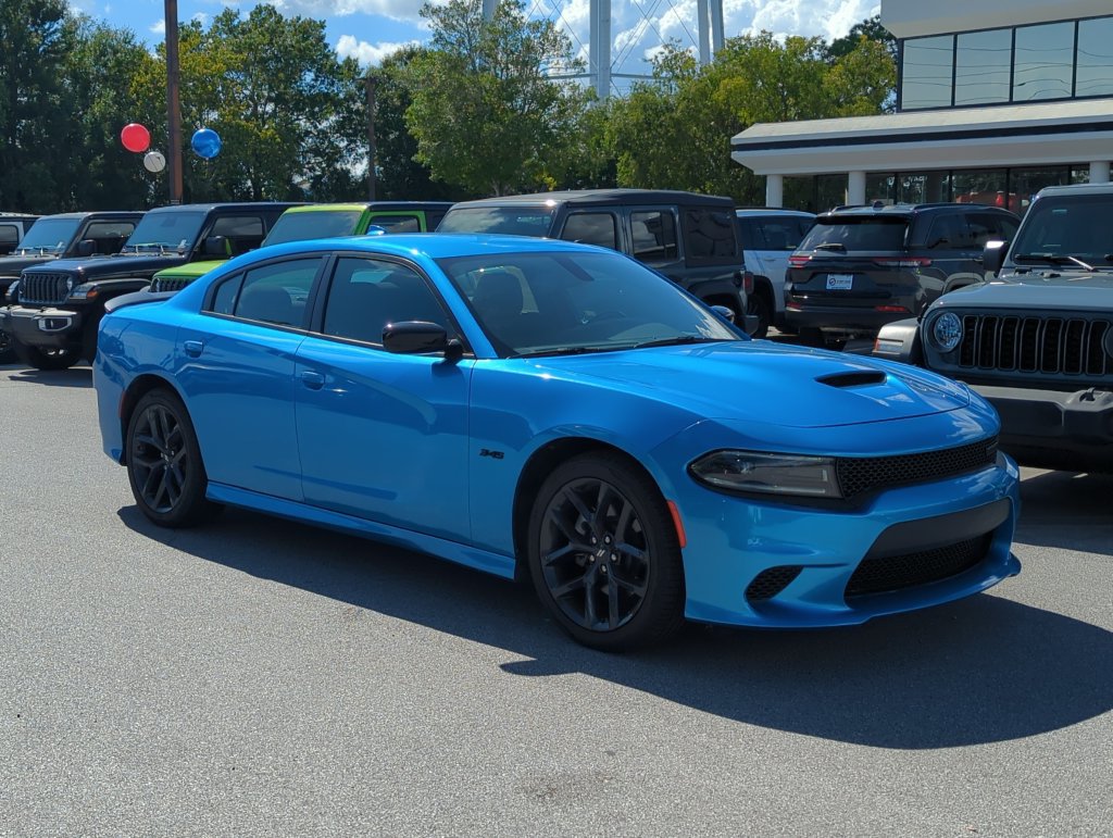 Used 2023 Dodge Charger R/T w/ Blacktop Package RWD image 8