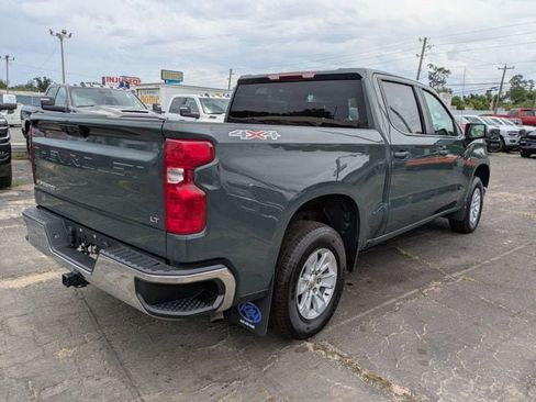 Used 2025 Chevrolet Silverado 1500 LT AWD/4WD image 4