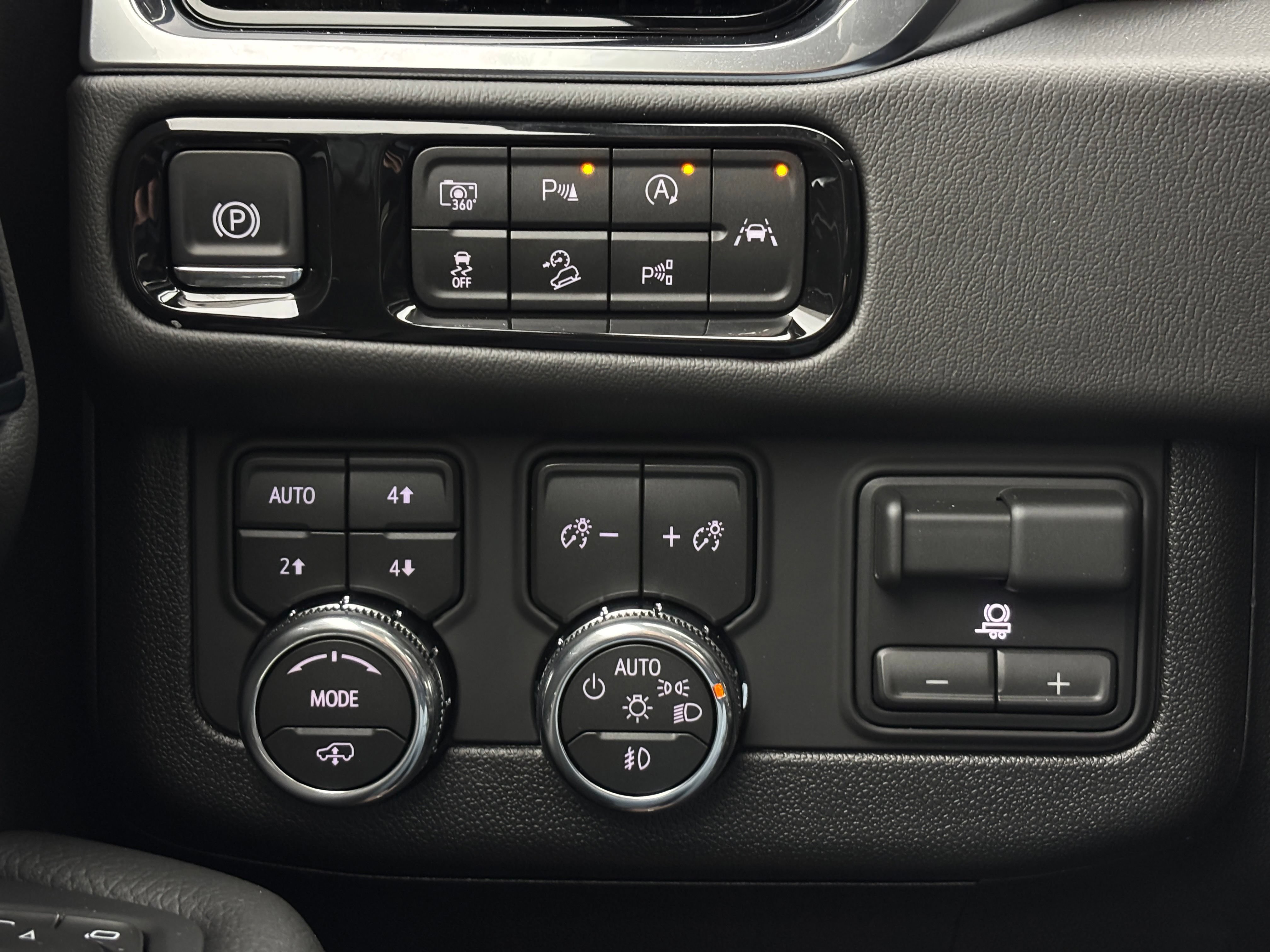New 2026 GMC Yukon Denali AWD/4WD image 26