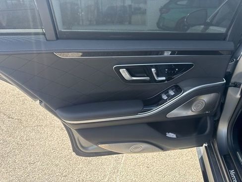 Used 2022 Mercedes-Benz S 580 4MATIC Sedan image 8