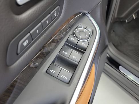 Used 2023 Cadillac XT4 Sport FWD image 22