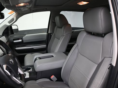 Used 2019 Toyota Tundra Limited image 16