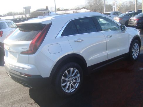 Used 2021 Cadillac XT4 Luxury w/ Cold Weather Package image 4