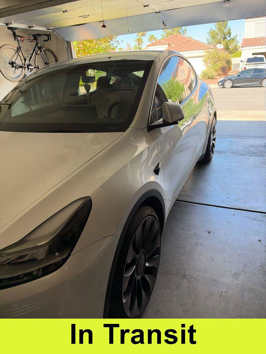 Used 2021 Tesla Model Y Performance AWD/4WD image 1
