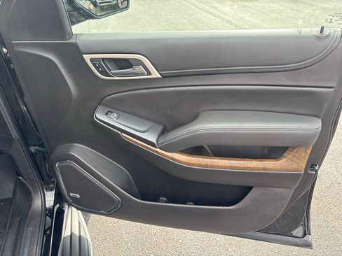 Used 2018 GMC Yukon Denali w/ Open Road Package AWD/4WD image 49