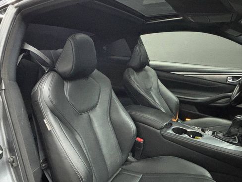 Used 2017 INFINITI Q60 3.0t w/ Cargo Package RWD image 30