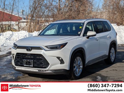 Used 2024 Toyota Grand Highlander Platinum image 7