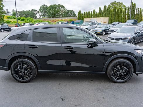New 2027 Honda HR-V Sport image 5