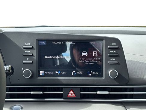 New 2025 Hyundai Elantra Blue image 18