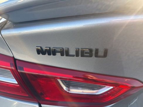 Used 2025 Chevrolet Malibu RS image 31