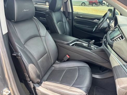 Used 2020 Buick Enclave Avenir w/ Avenir Technology Package FWD image 23