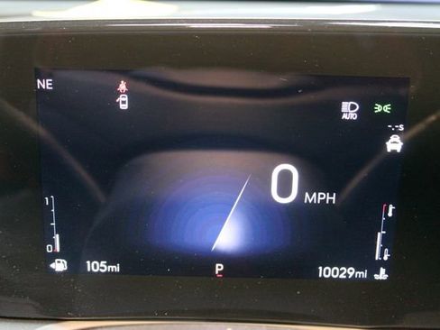 Used 2025 Buick Encore GX Avenir w/ Avenir Technology Package AWD/4WD image 24
