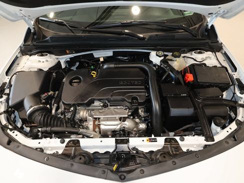 Used 2025 Chevrolet Malibu LT FWD image 31