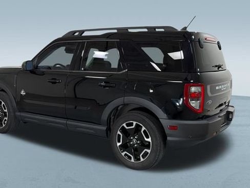 Used 2023 Ford Bronco Sport Outer Banks w/ Tech Package AWD/4WD image 9