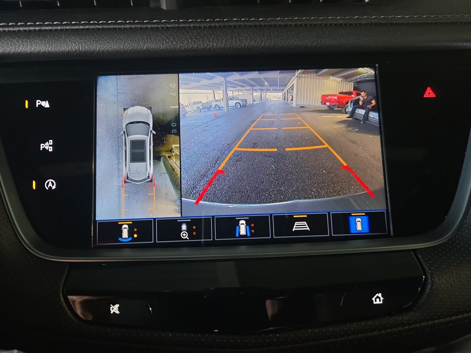 Used 2023 Cadillac XT5 Sportv w/ Technology Package AWD/4WD image 15