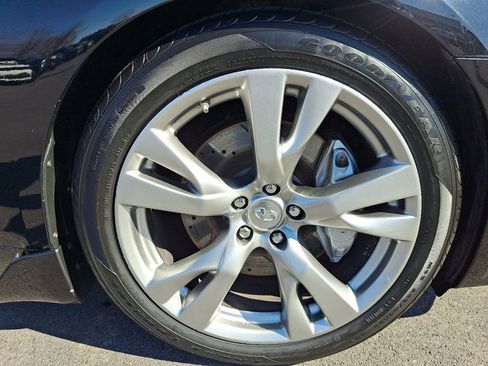 Used 2015 INFINITI Q70 3.7 w/ Sport Package image 9