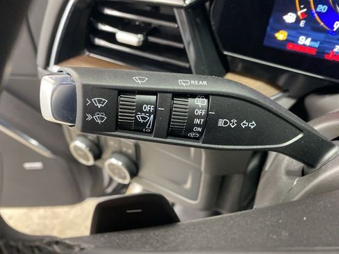 Certified 2025 Chevrolet Suburban High Country image 45