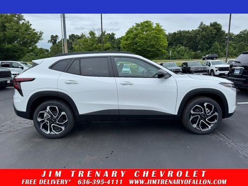 New 2026 Chevrolet Trax RS w/ Driver Confidence Package FWD image 1