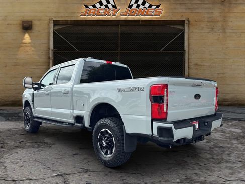 Used 2025 Ford F350 Lariat w/ Lariat Ultimate Package AWD/4WD image 7